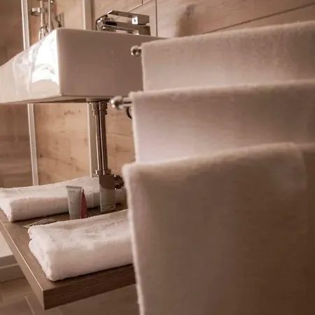 Gruppo Aedes Alghero, Residenza Michelangelo - 500 Mt Dalla Alghero