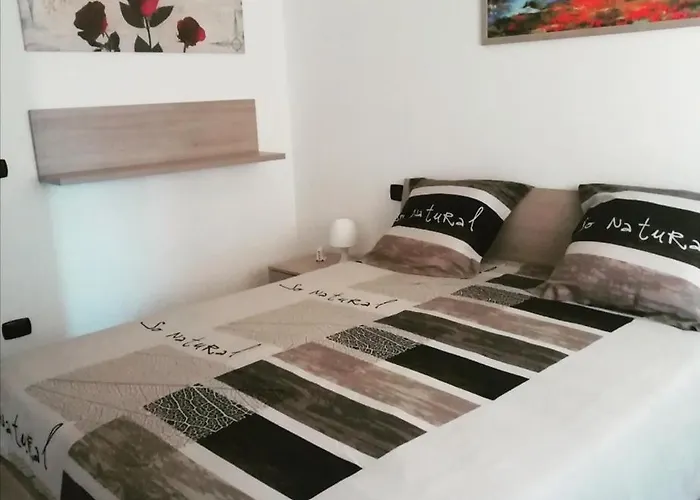 Gruppo Aedes Alghero, Residenza Michelangelo - 500 Mt Dalla *